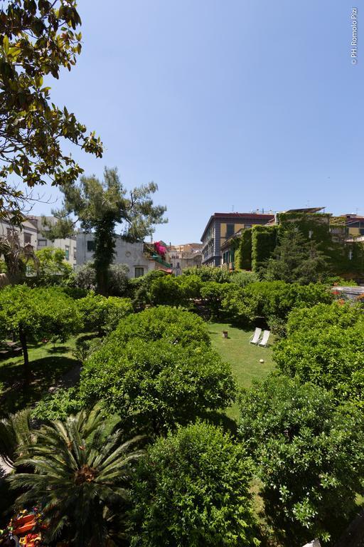مبيت وإفطار The Bellini House By House In نابولي المظهر الخارجي الصورة